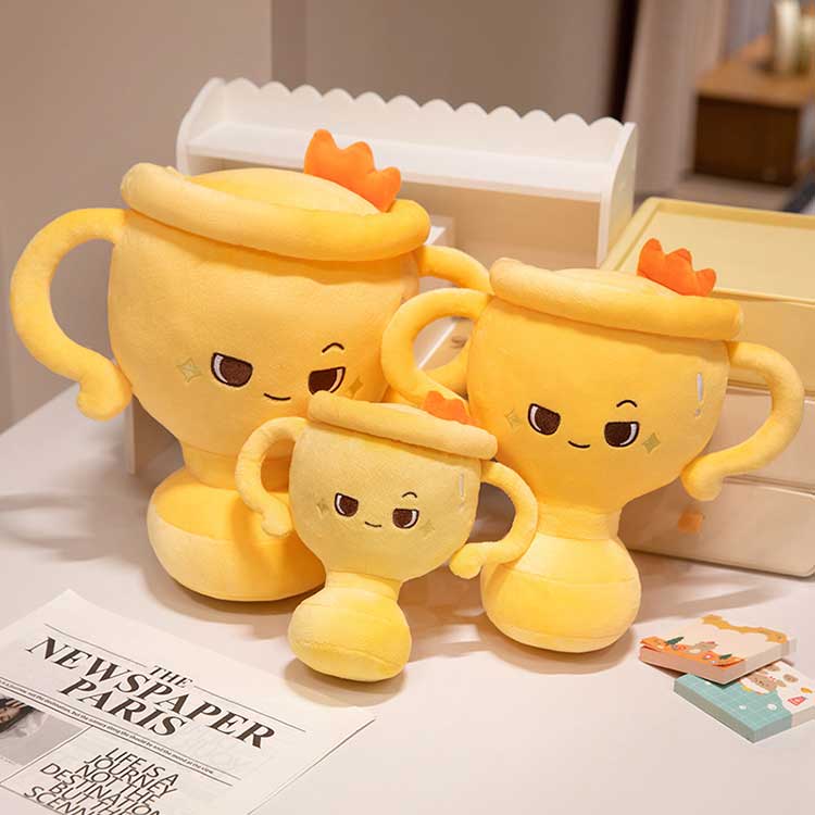 Đồ chơi sang trọng cúp